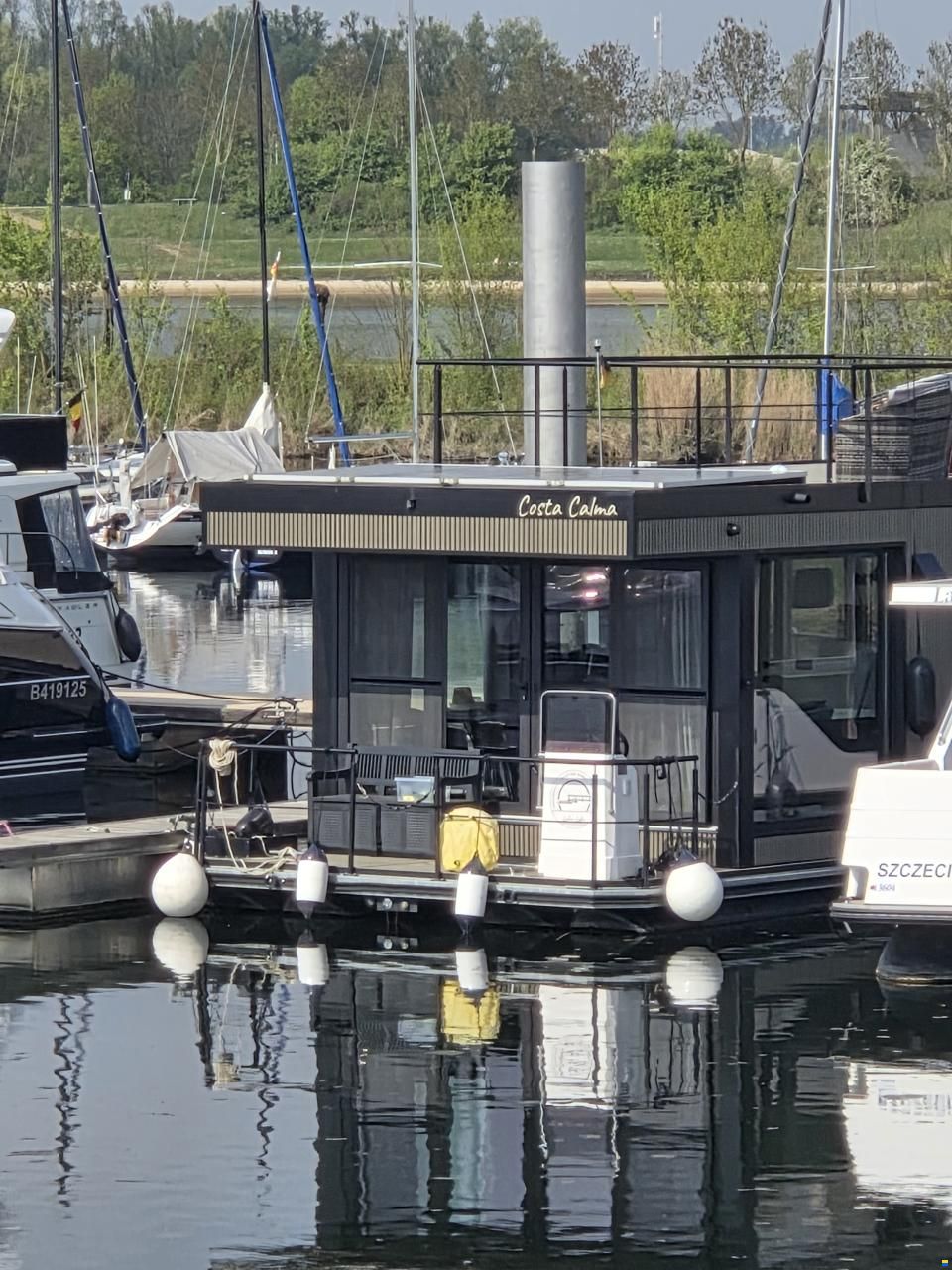 LakeLife family/rental Houseboat