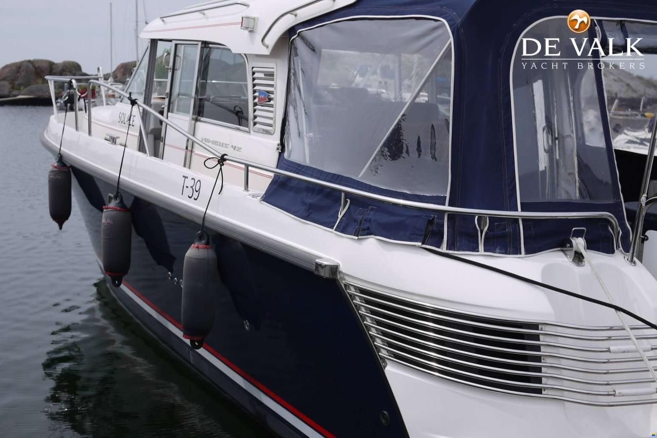 Nimbus 42 Nova