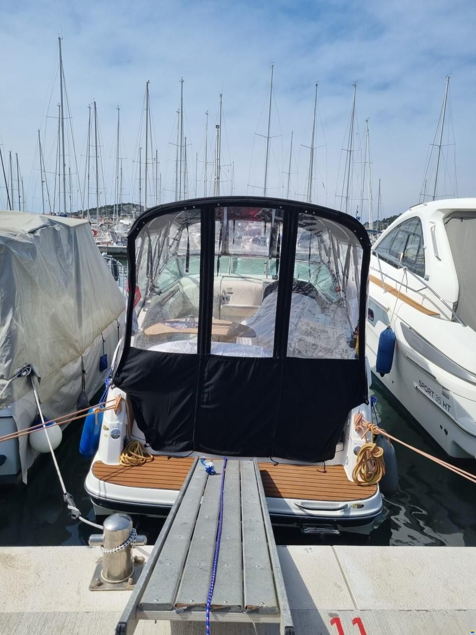 Maxum 2500 Sport Express