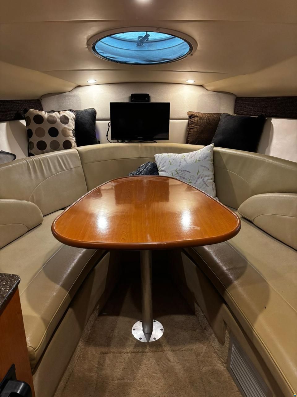 Maxum 2500 Sport Express