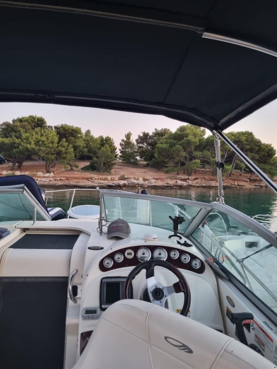 Maxum 2500 Sport Express