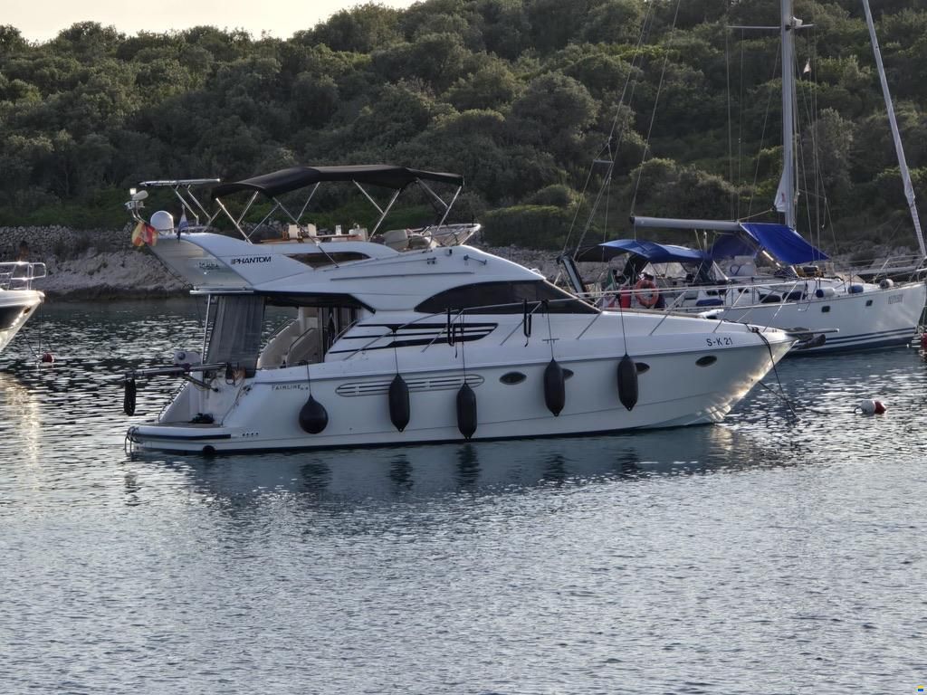 Fairline Phantom 38 Fly