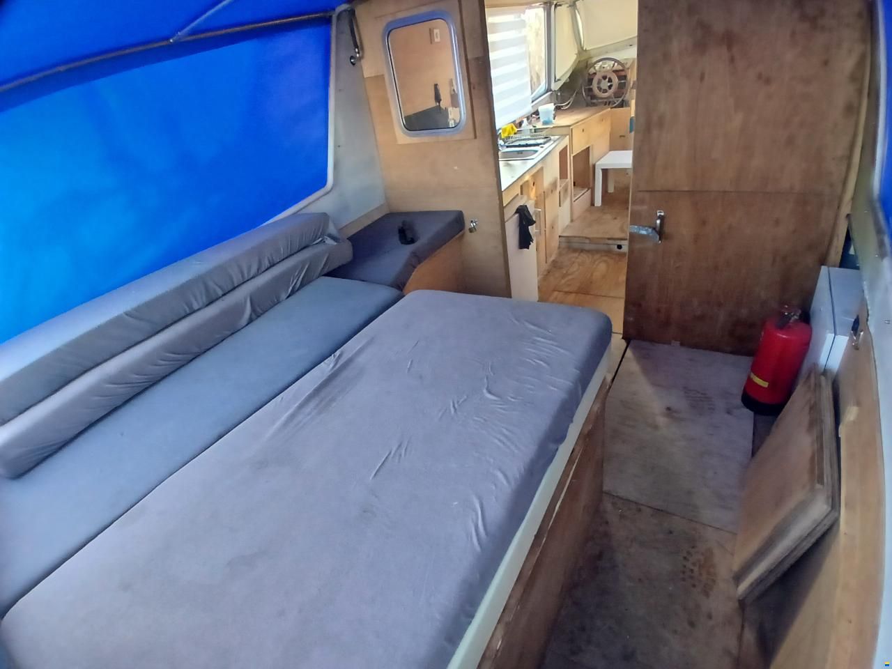 Motorjacht/voormallige werkboot