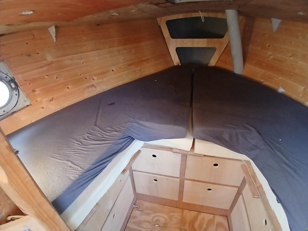 Motorjacht/voormallige werkboot