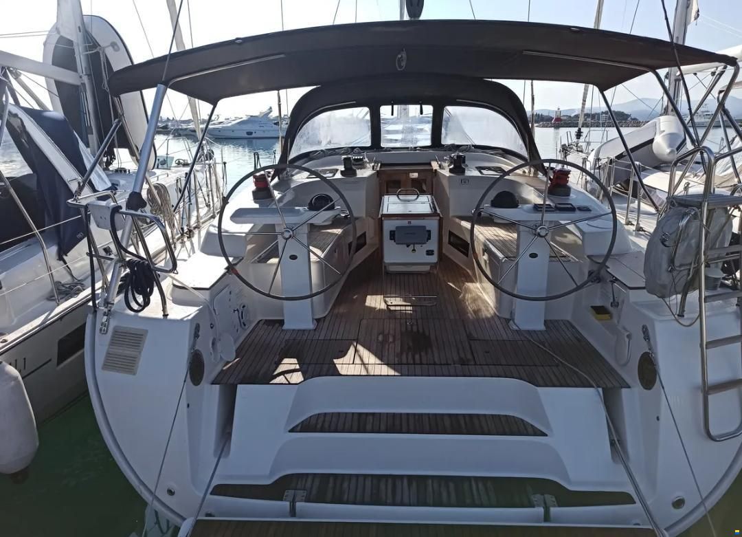Bavaria CRUISER 50
