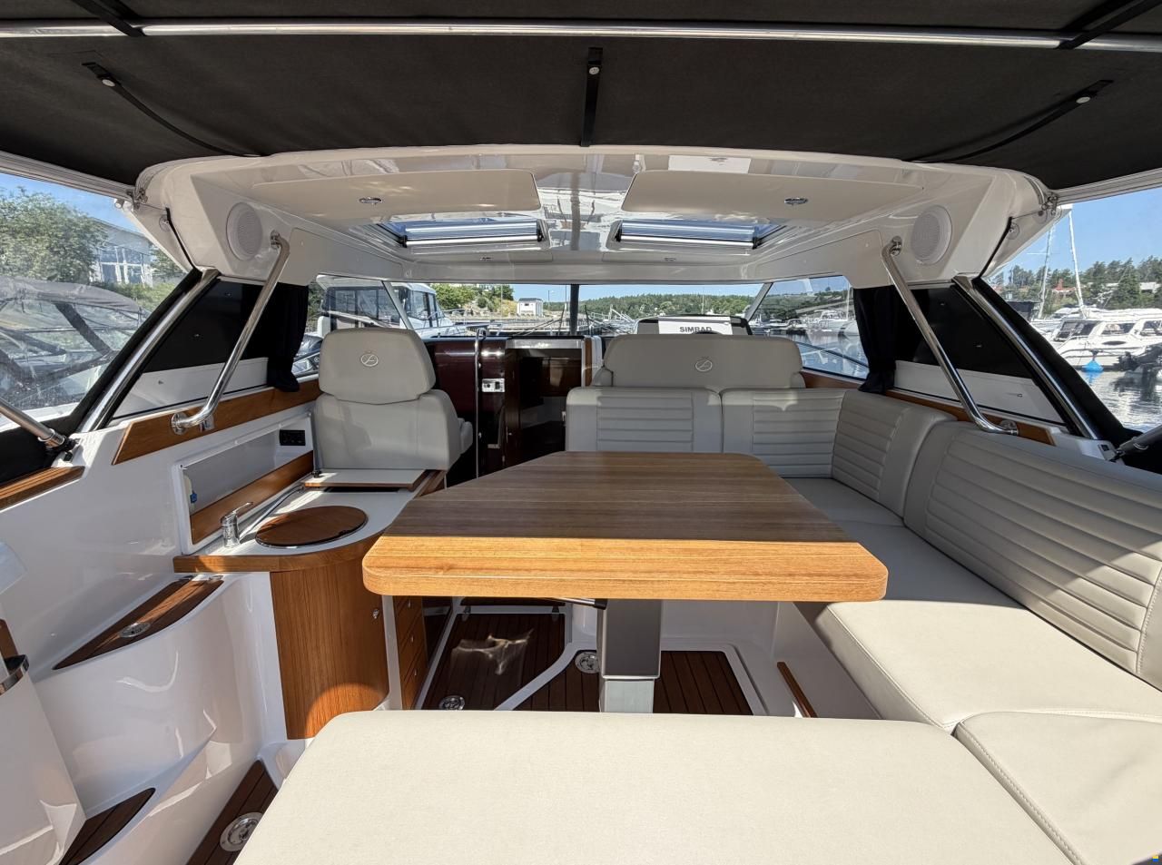 Aquador 28 HT
