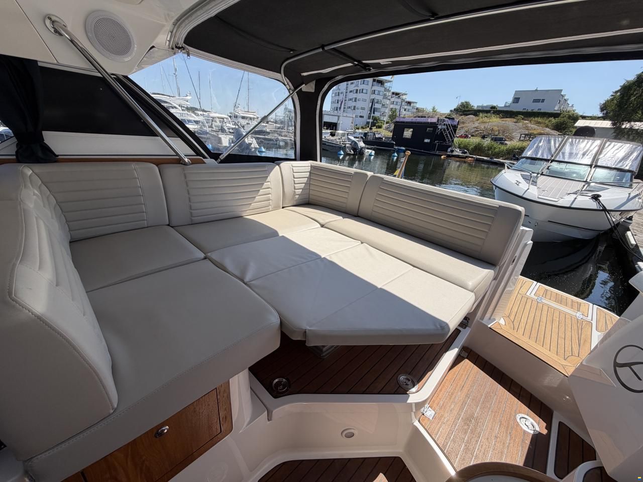 Aquador 28 HT