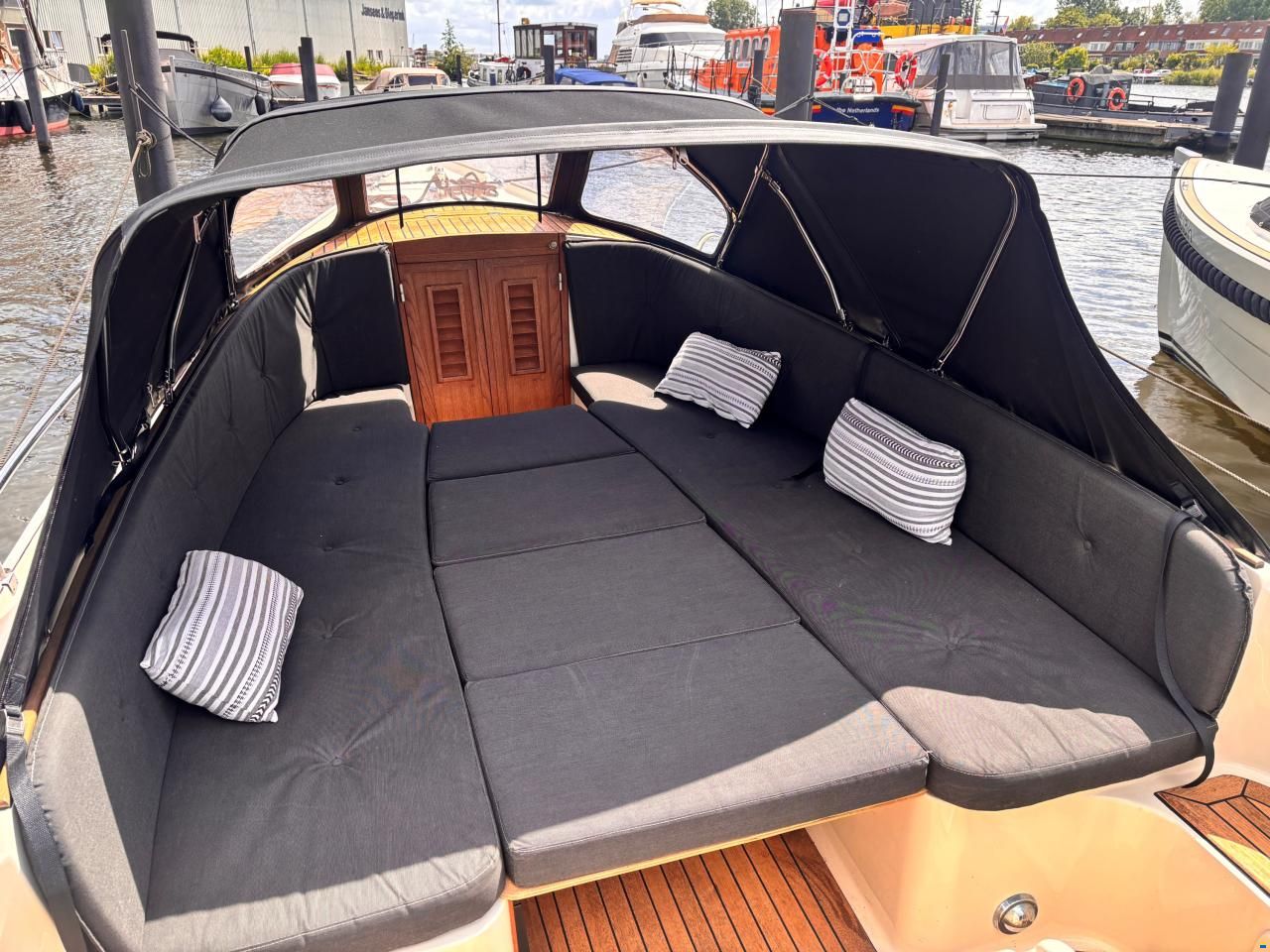 Interboat 25
