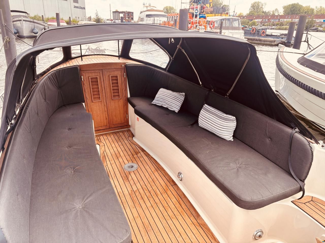 Interboat 25