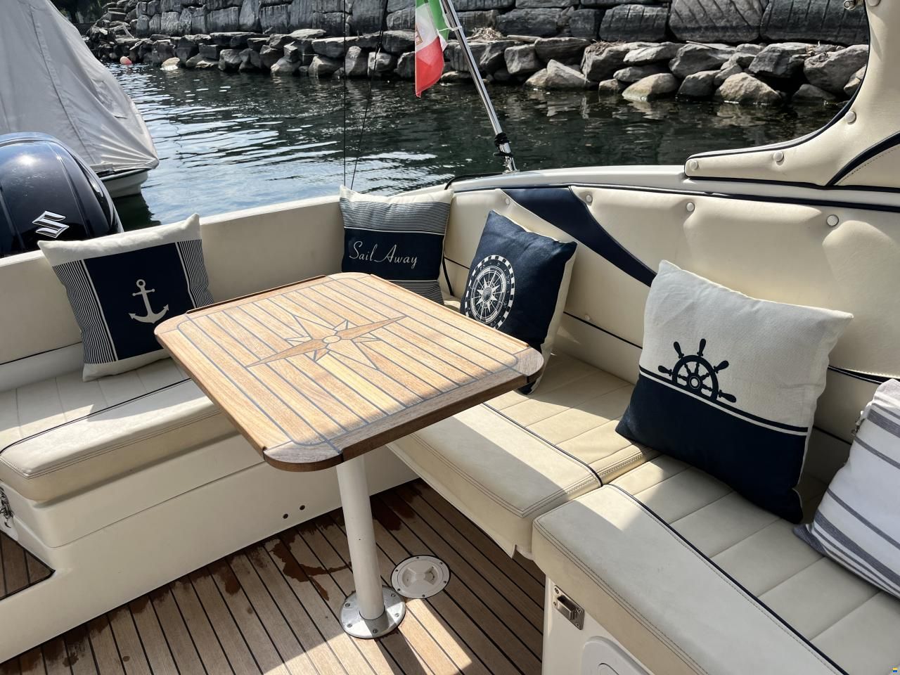 Saver 690 Cabin