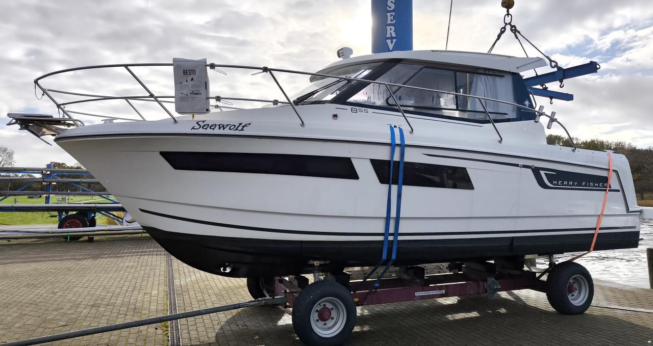 Jeanneau Merry Fisher 855