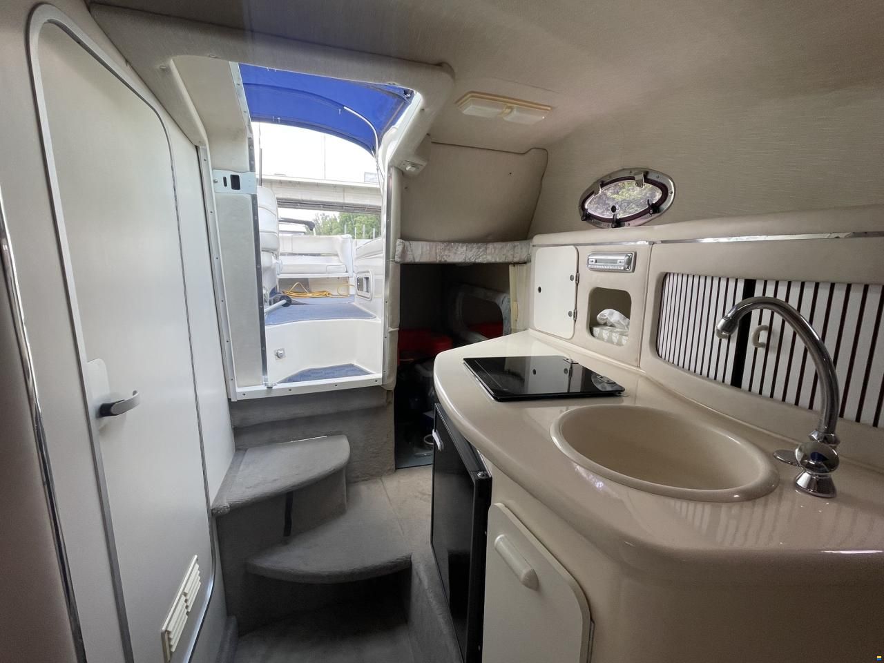 Sea Ray 250 DA Sundancer