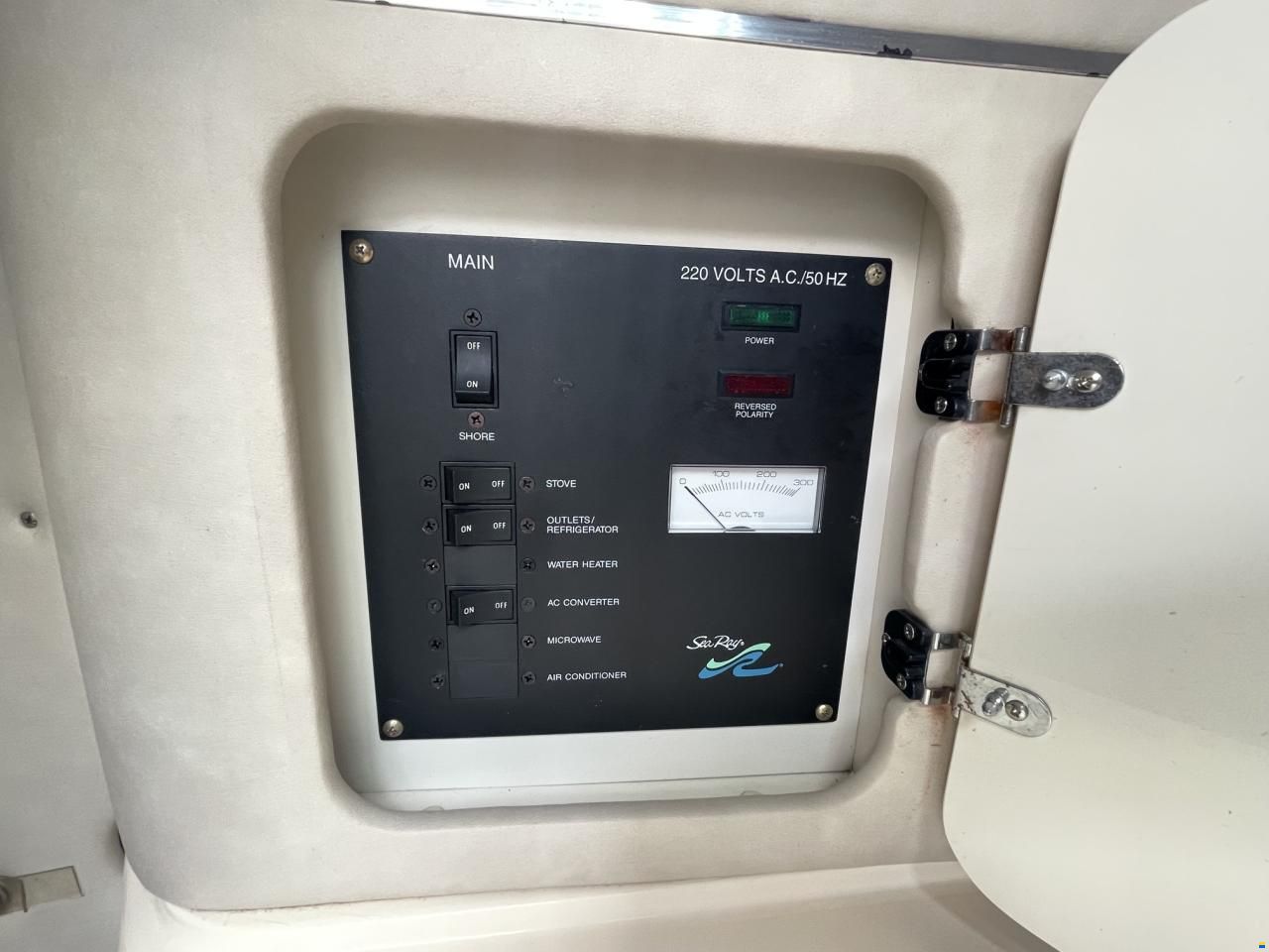 Sea Ray 250 DA Sundancer