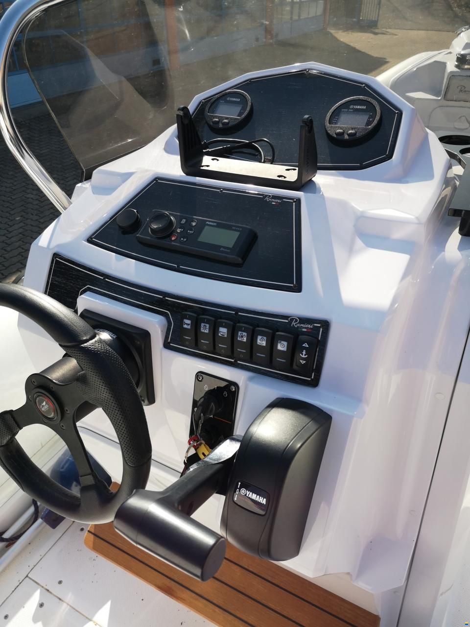 Ranieri Boat Cayman 23