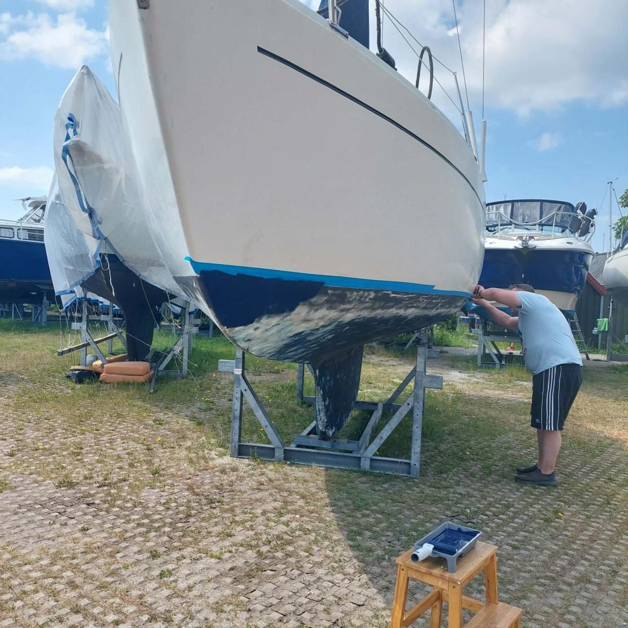 Albin Vega 27