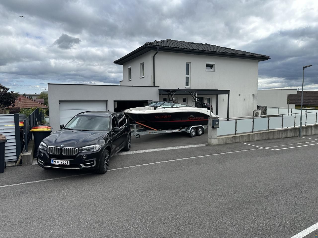 Sea Ray 230 Outboard