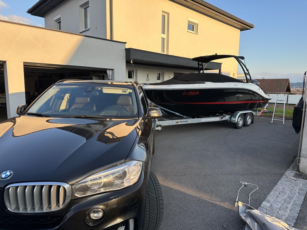 Sea Ray 230 Outboard