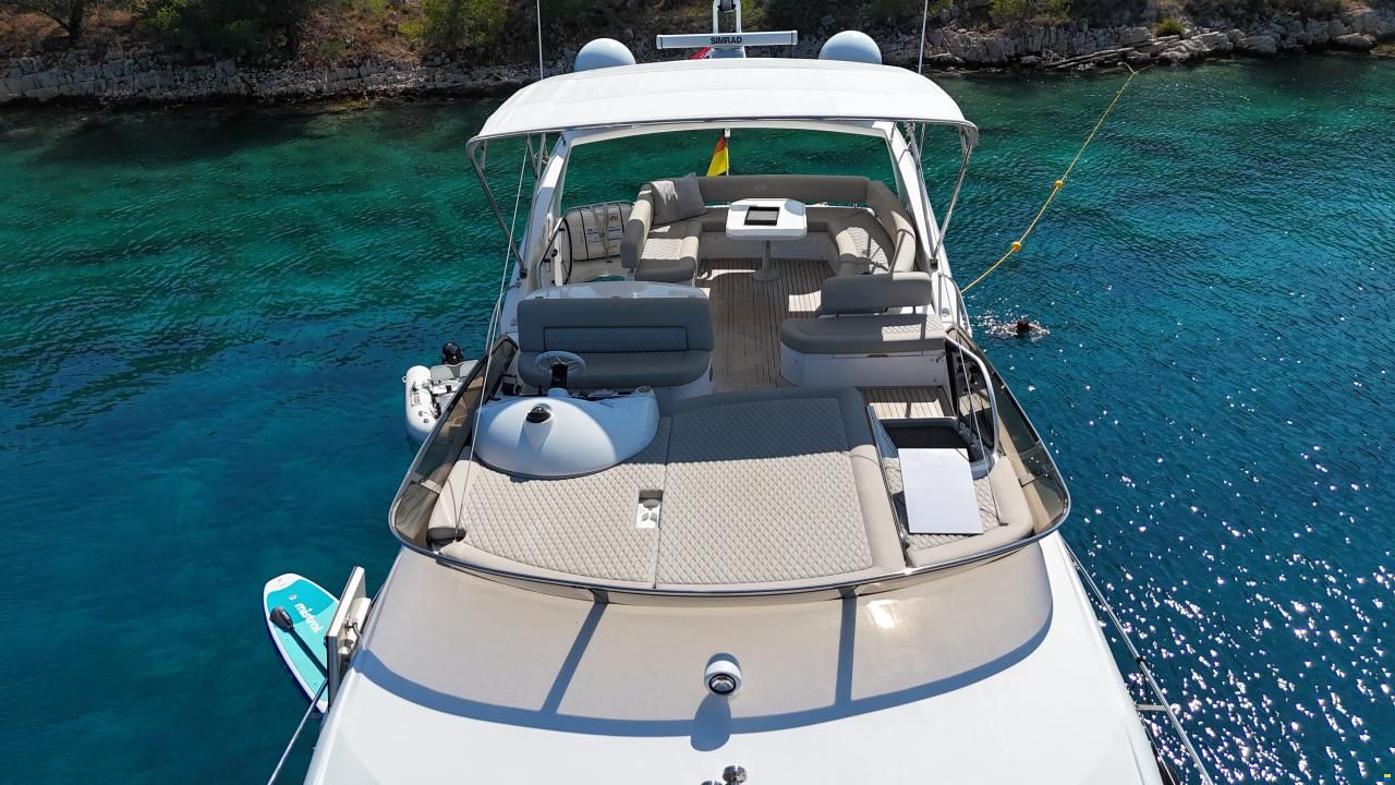 Sunseeker Manhattan 66
