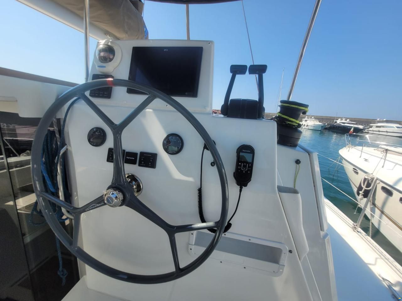 Catana Bali 4.5