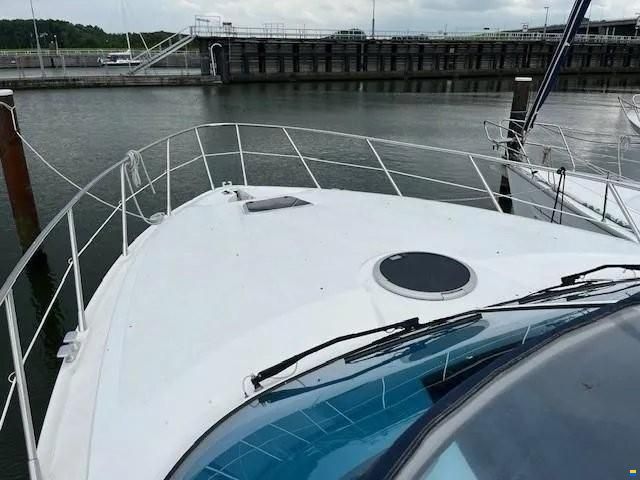 Sealine S 38