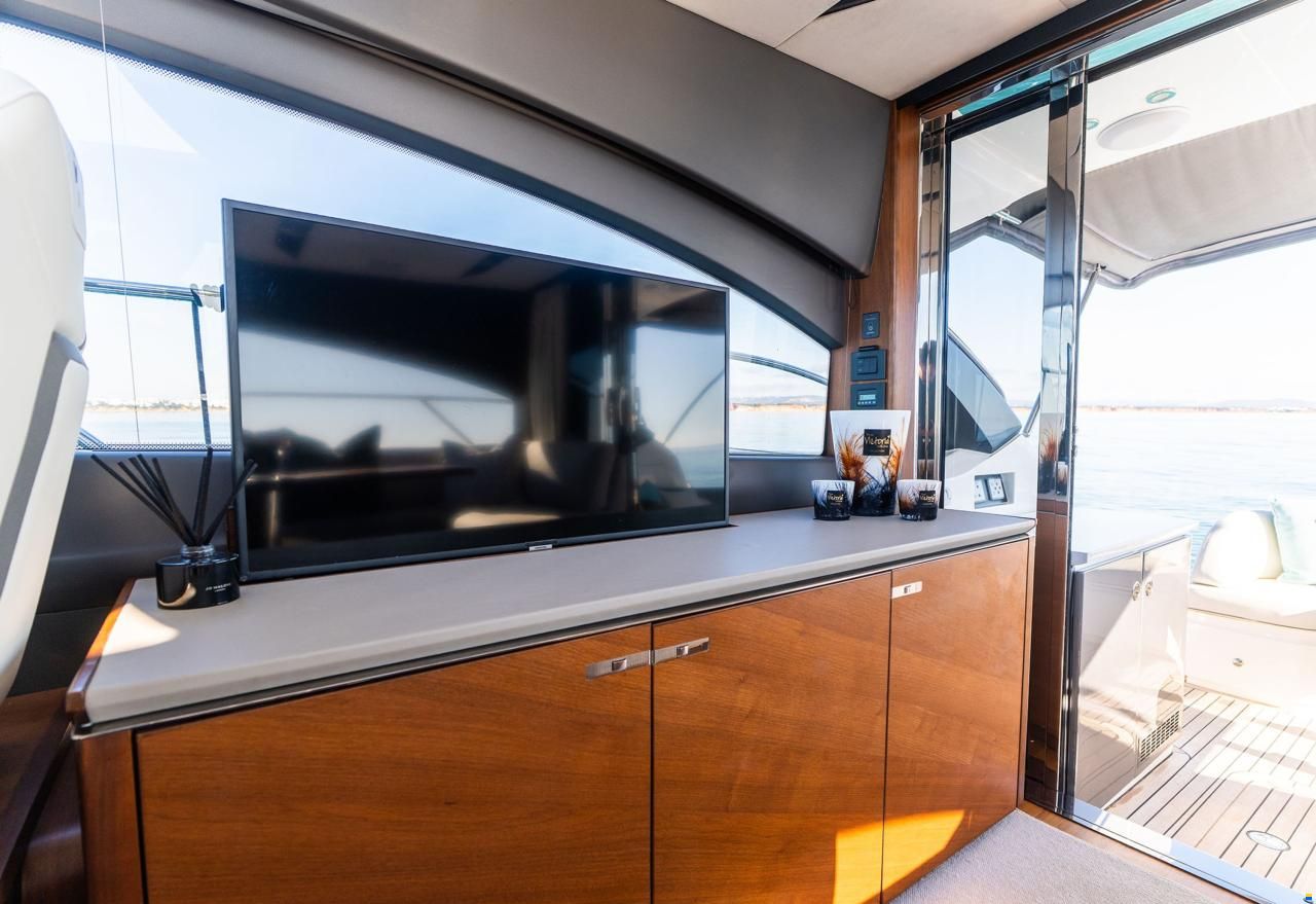 Princess V 50 geschlossen