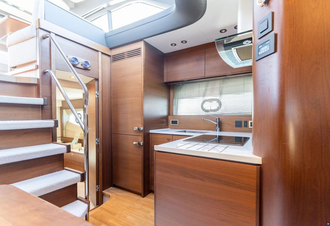 Princess V 50 geschlossen