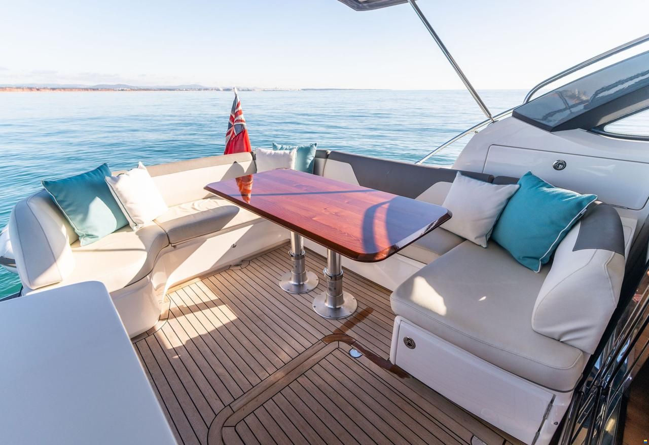 Princess V 50 geschlossen