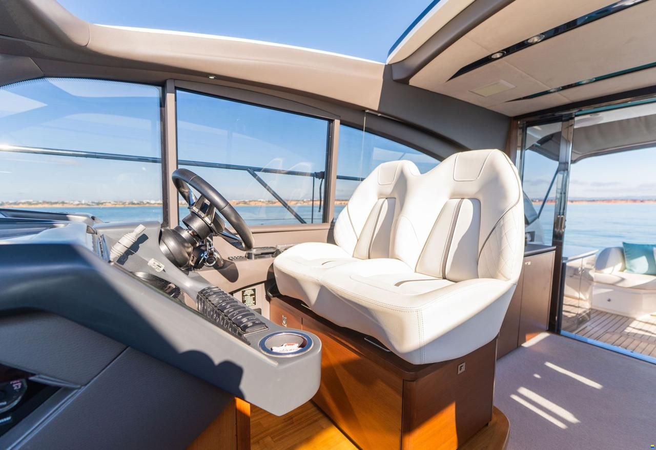 Princess V 50 geschlossen