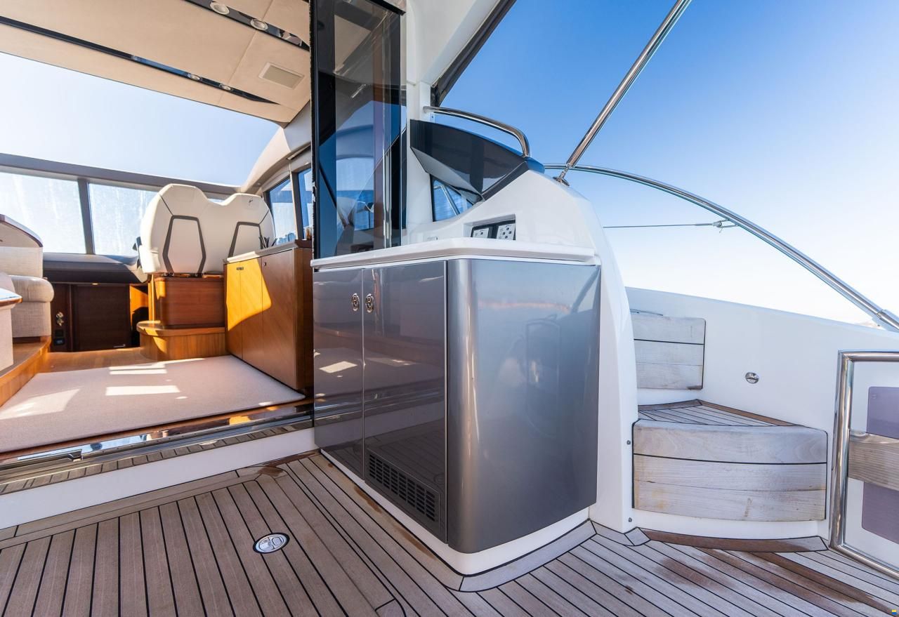 Princess V 50 geschlossen