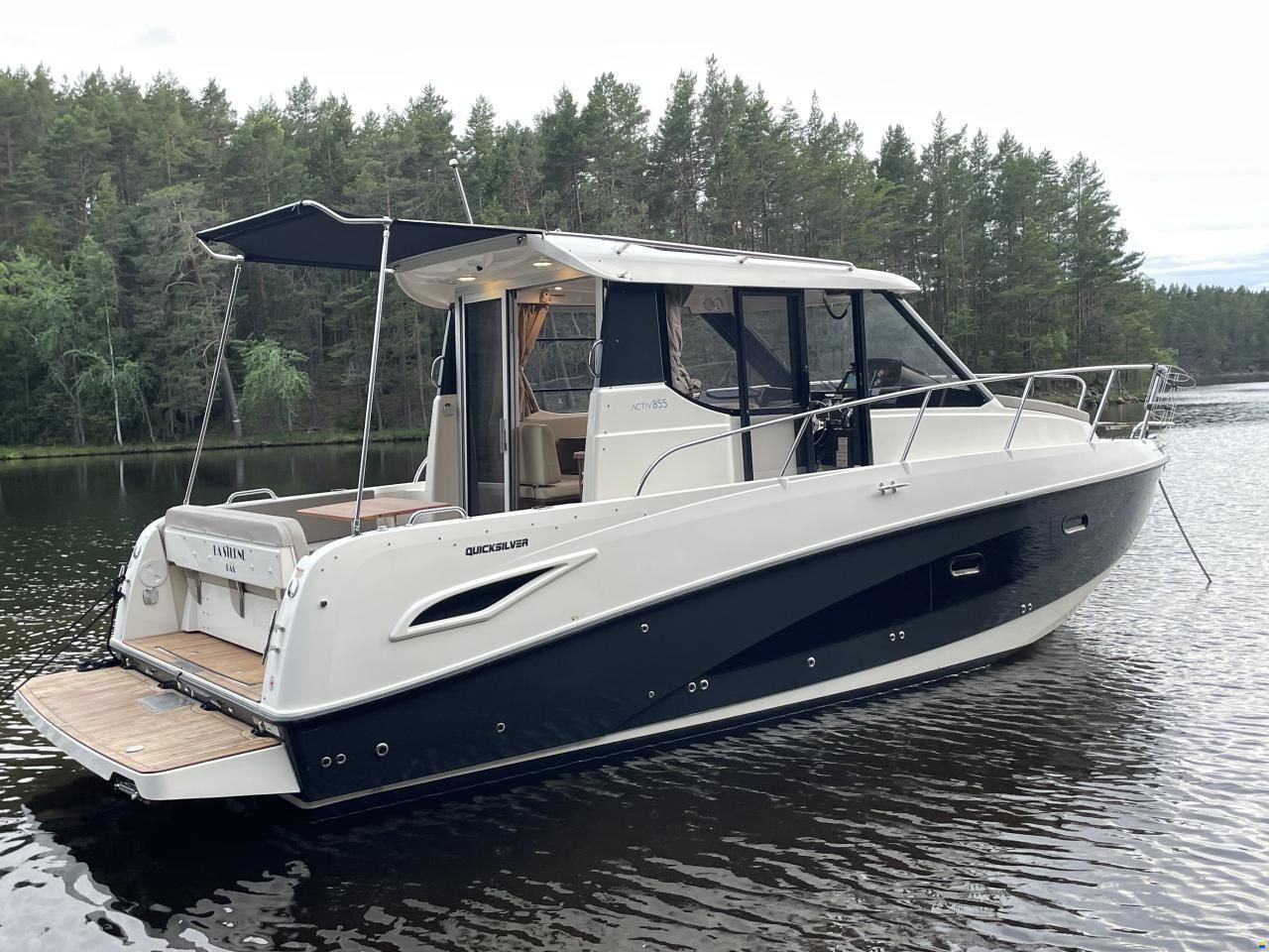 Quicksilver 855 Activ/Weekender/Cruiser