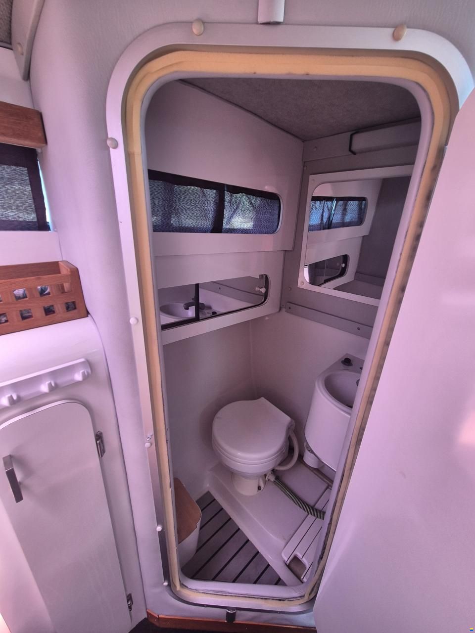 Glasstream Seaquest 23