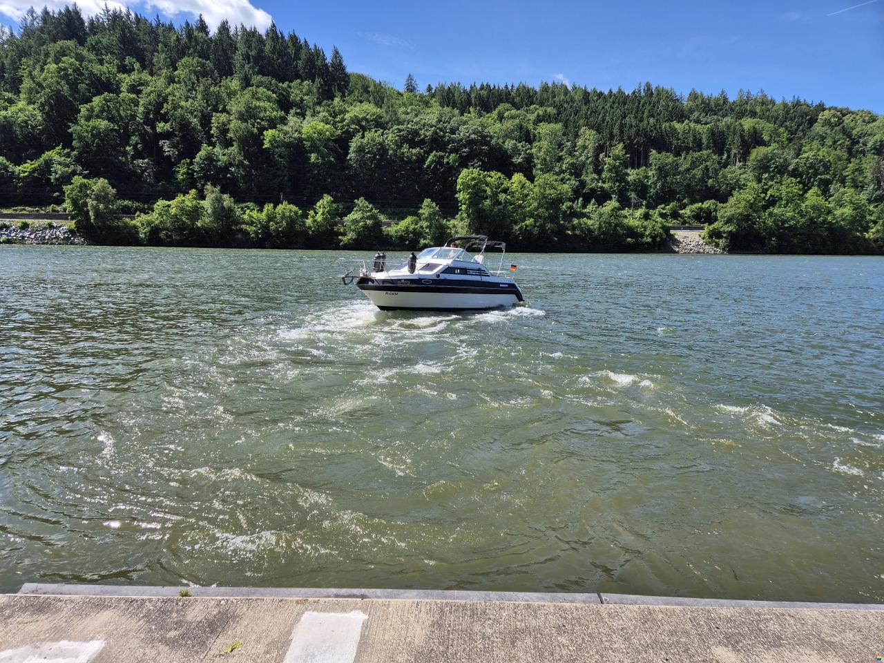 Glasstream Seaquest 23
