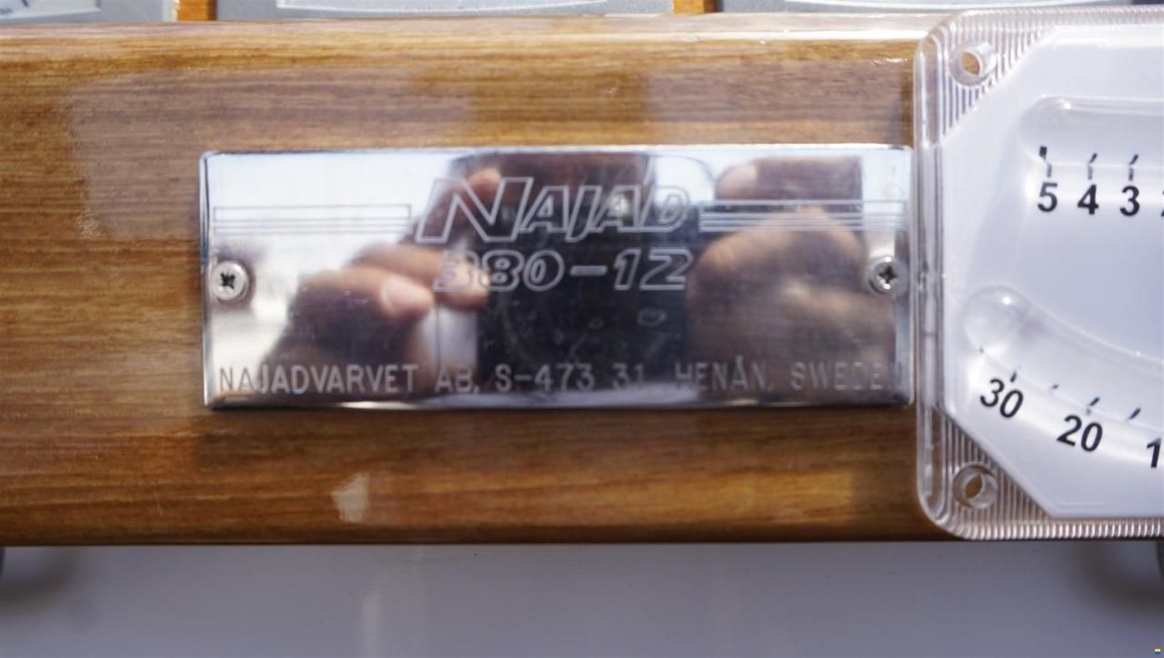 Najad 380