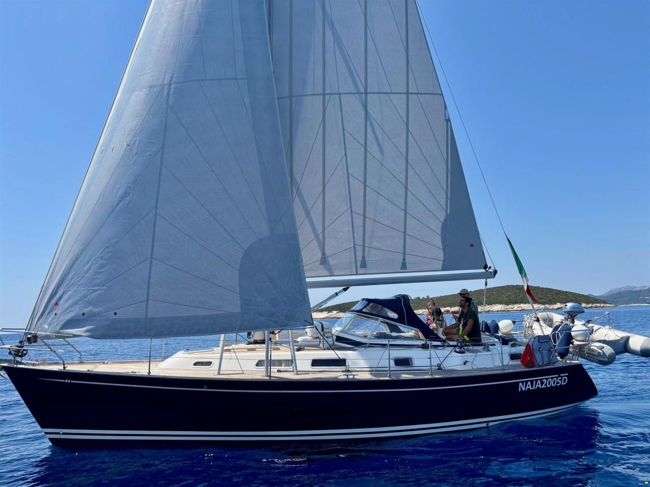 Najad 380