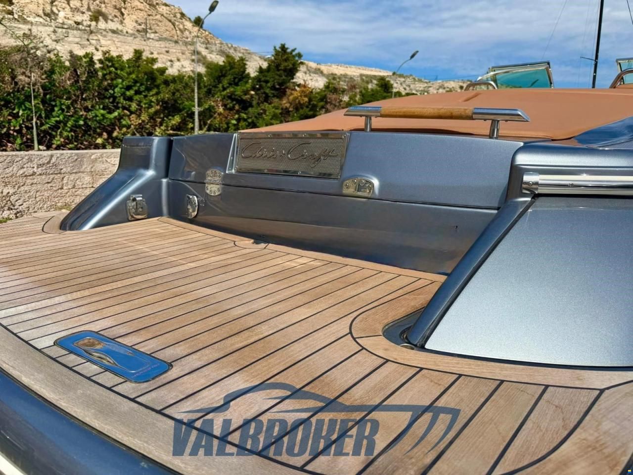 Chris Craft CORSAIR 27