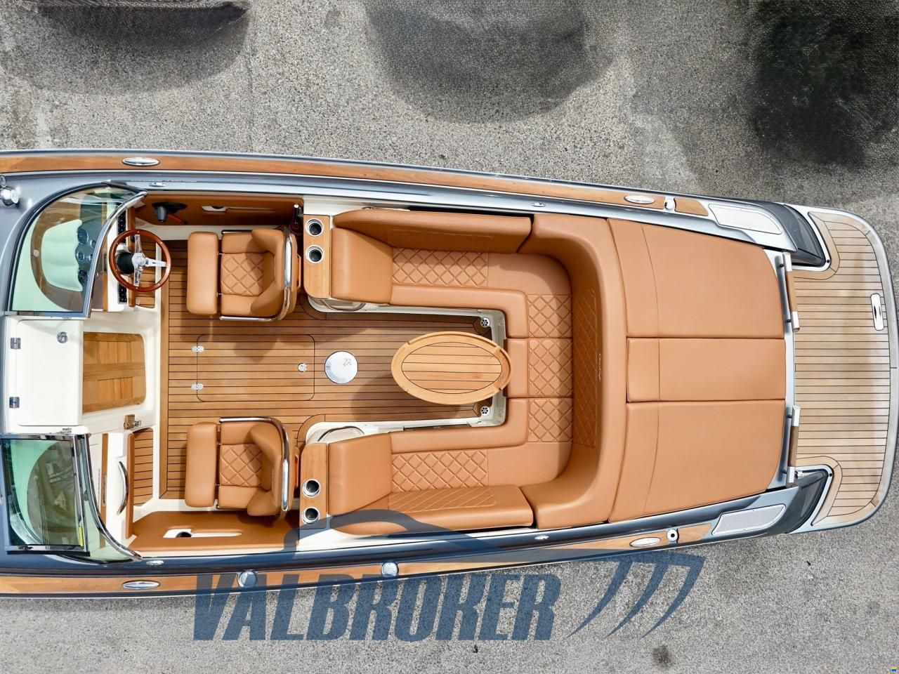 Chris Craft CORSAIR 27