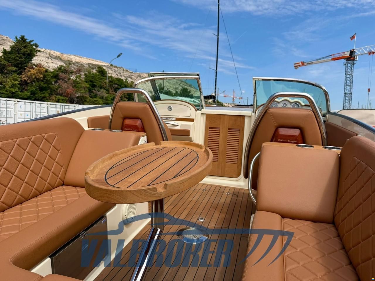 Chris Craft CORSAIR 27