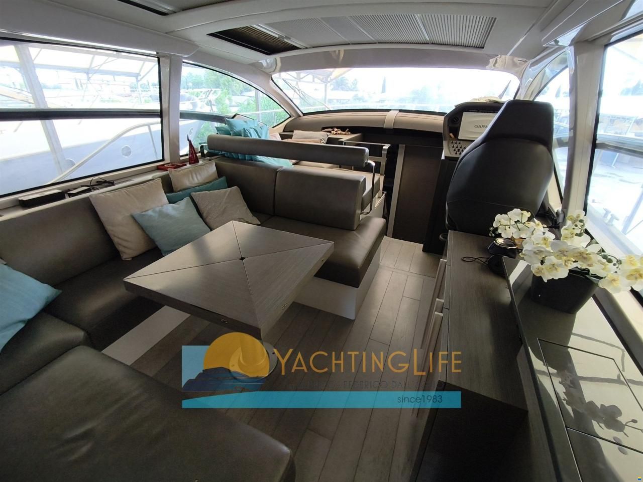 Pershing 5X