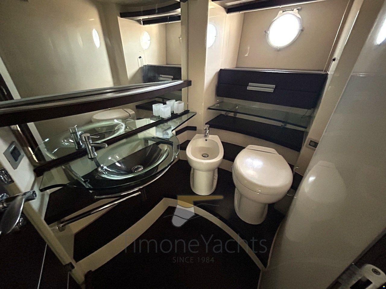 Azimut 68S
