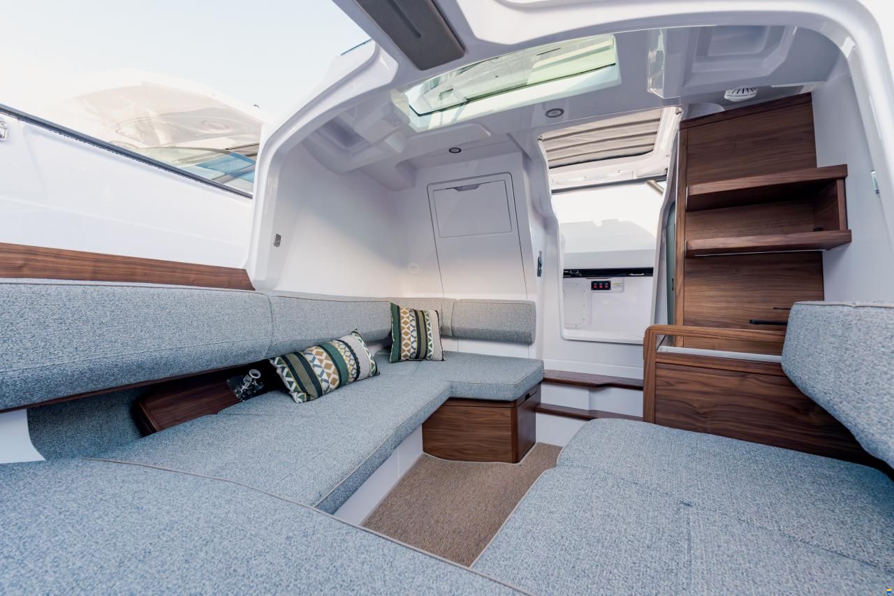 Axopar Yachts Axopar 38 Suntop