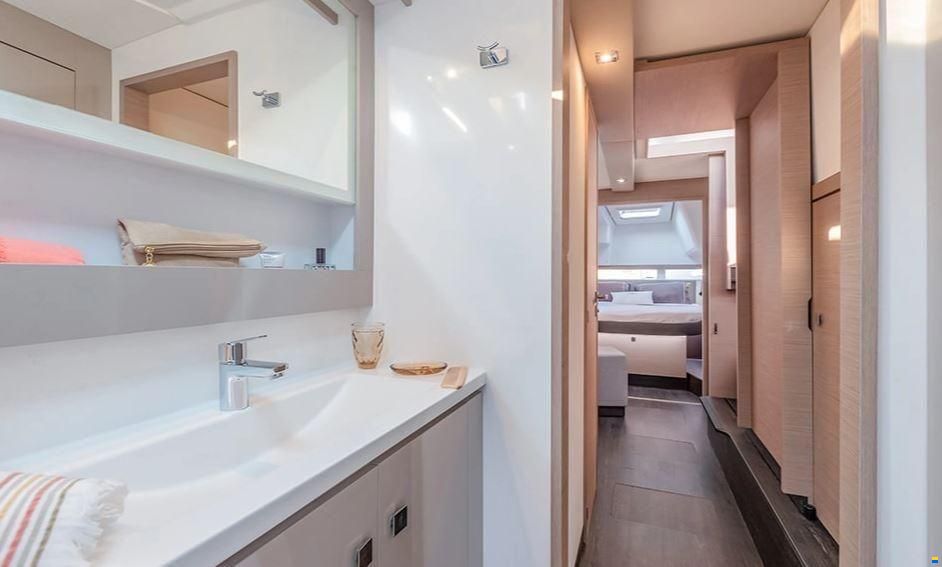 Fountaine Pajot Isla 40