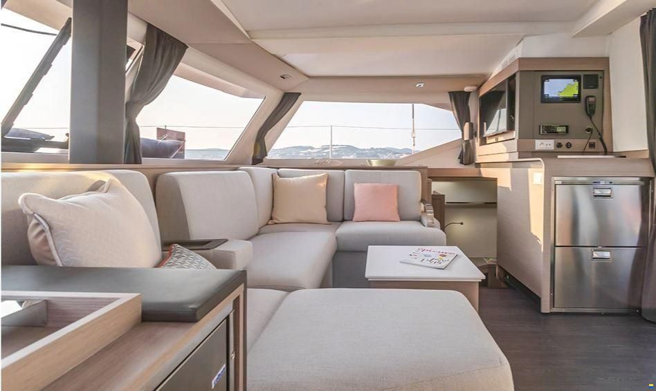 Fountaine Pajot Isla 40