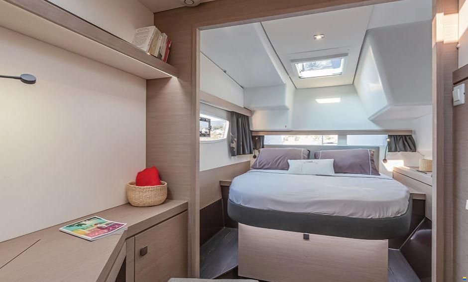 Fountaine Pajot Isla 40