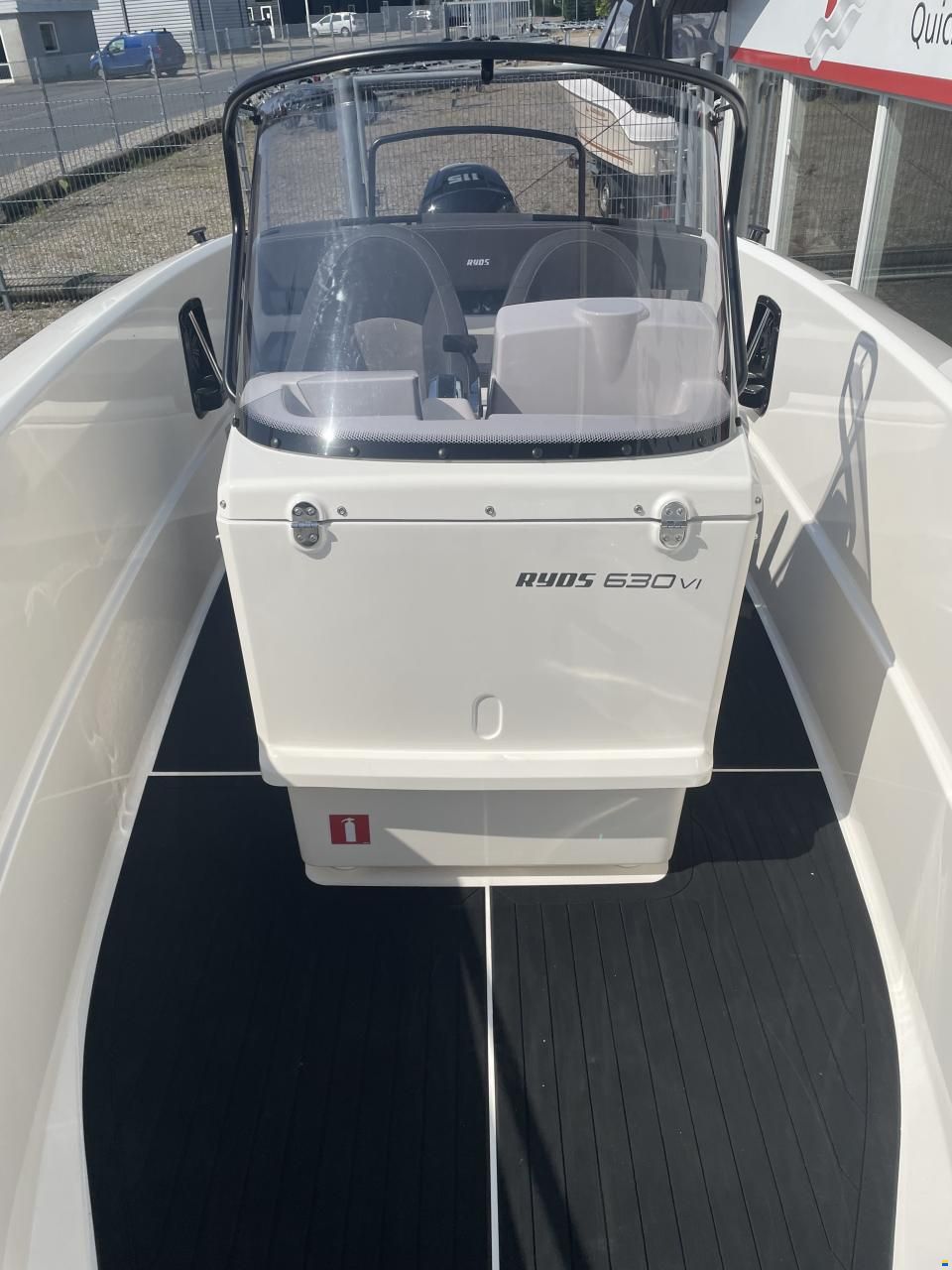 Ryds 630 MID-C med Mercury F115 CT ELPT EFI