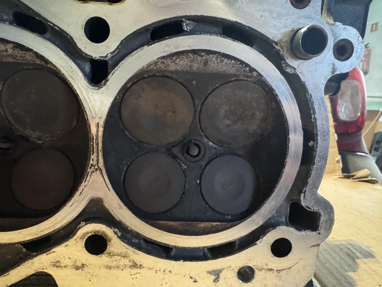 Yamaha F300 cylinder head 225kw OEM