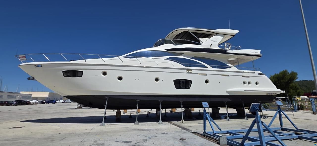 Azimut 75