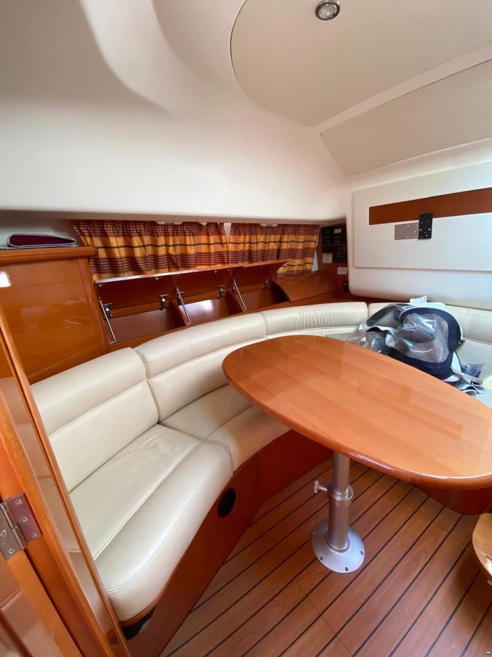 Jeanneau Prestige 34 Sport Top
