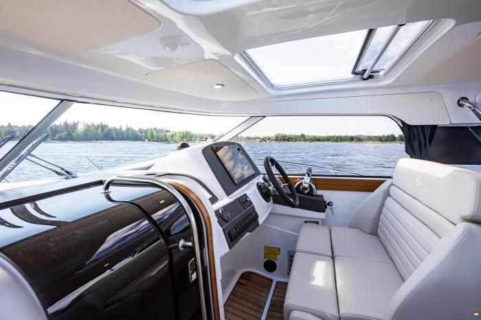 Aquador 28 HardTop