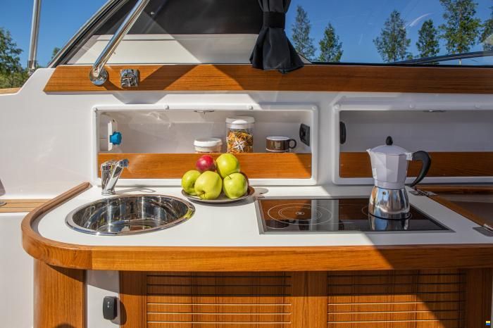 Aquador 28 HardTop