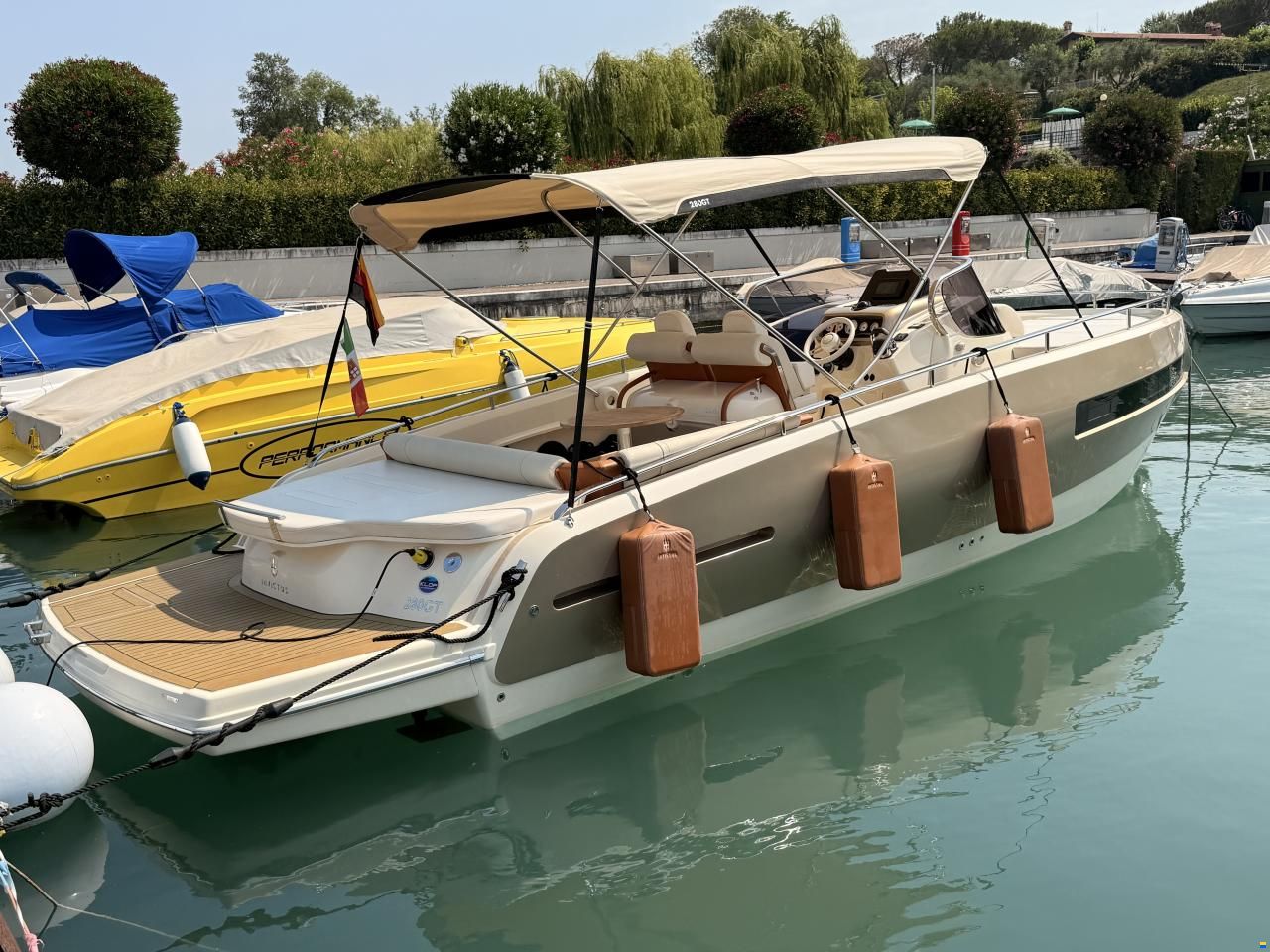 Invictus 280 GT